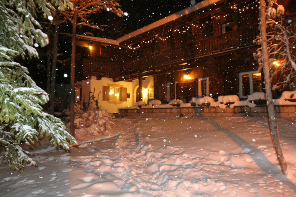 B&B Villa Dolomites Hut San Vigilio Di Marebbe Eksteriør bilde